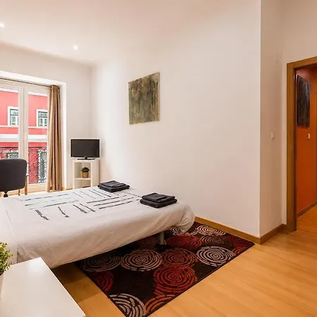 Spacious 3br Apartment, Metro At Door, Baixa Апартаменты