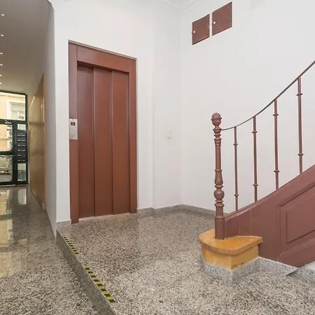 Spacious 3br Apartment, Metro At Door, Baixa Daire Lisboa